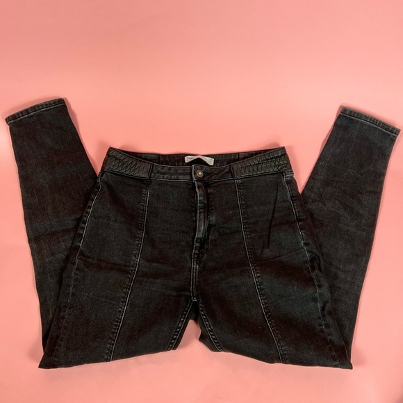 Zara Denim - Zara Zipper Ankle Jeans W/ Faux Leather Details